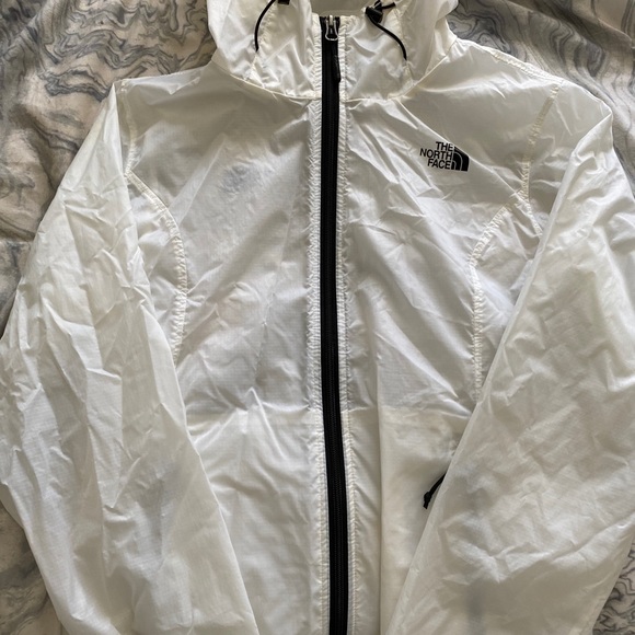 The North Face Windbreaker - Picture 1 of 4